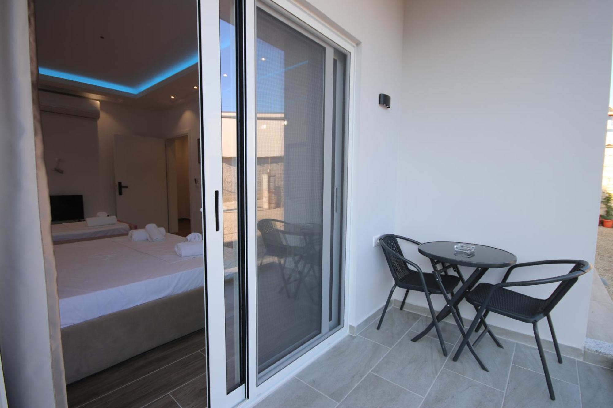 Klea Rooms Himare Exterior foto