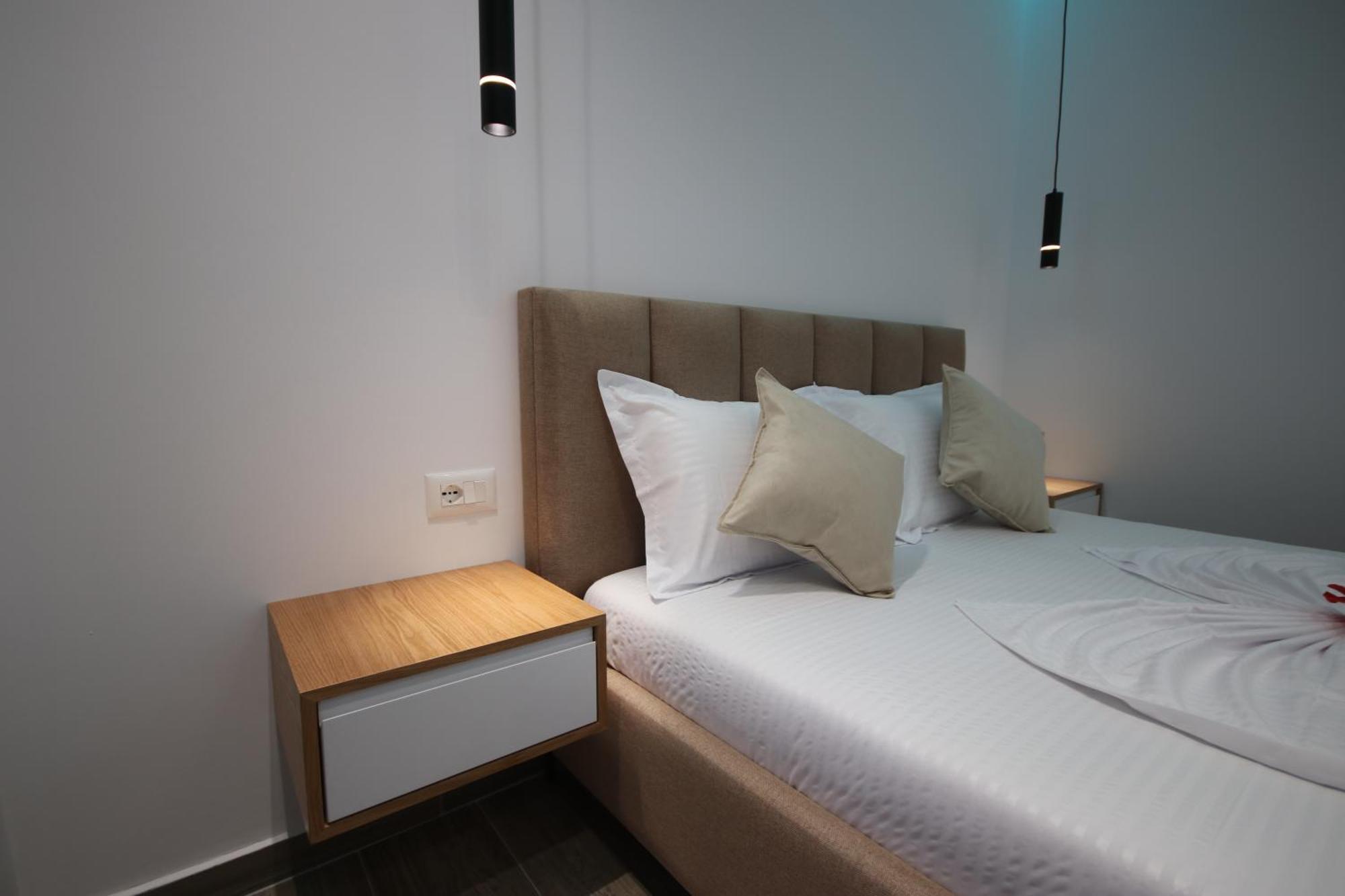 Klea Rooms Himare Exterior foto