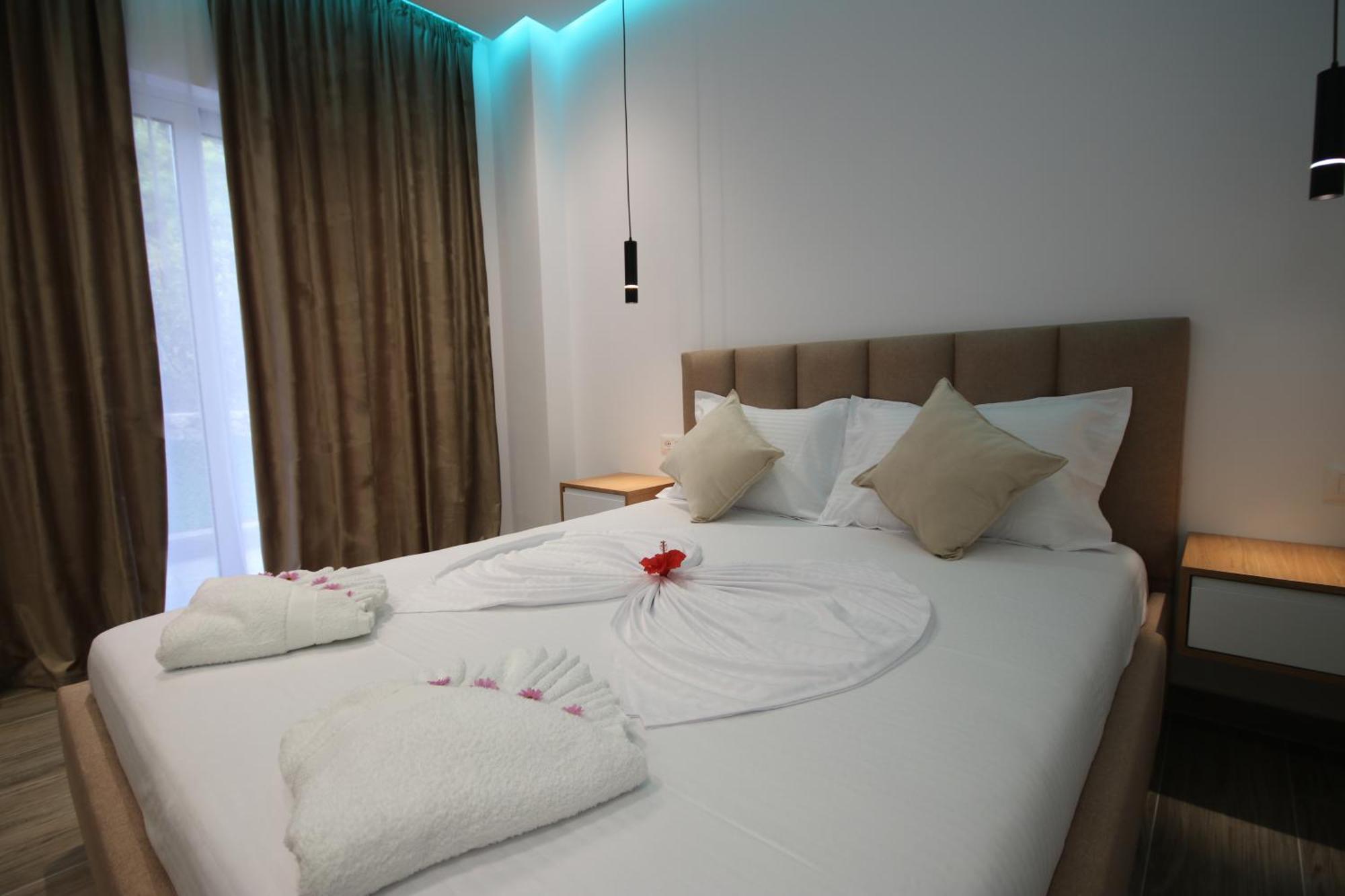 Klea Rooms Himare Exterior foto