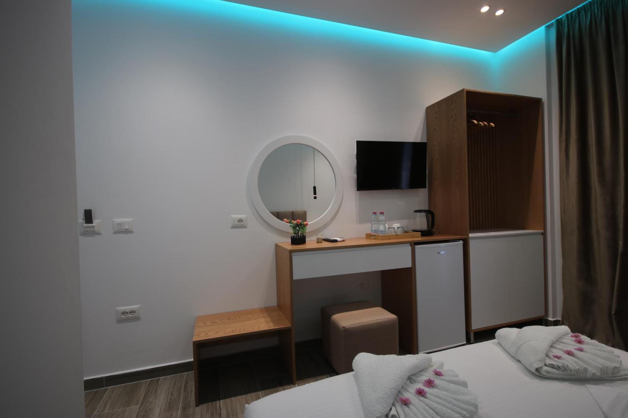 Klea Rooms Himare Exterior foto